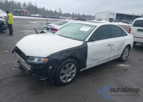 2010 Audi A4 2.0T Premium z USA, uszkodzony, nr VIN WAUBFAFL9AN015077